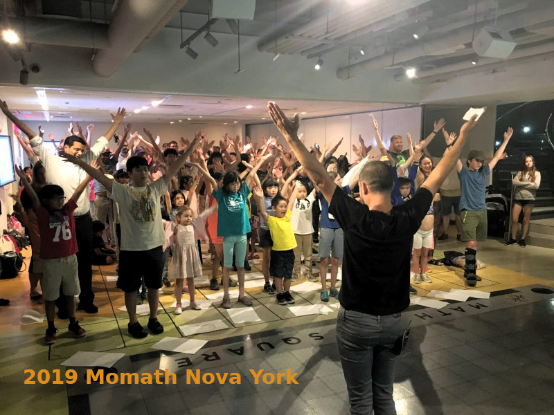 ballfuncions a momath 2019