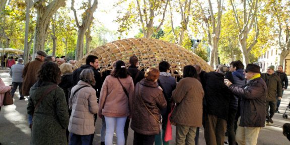 Un grup de mestres al taller de cúpules